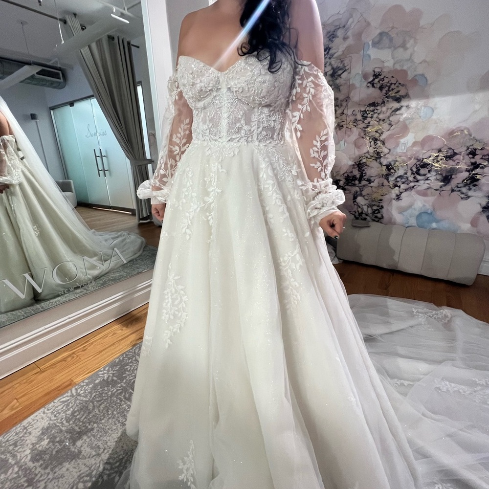 Wona Romance Dress Long Train Wedding - Picture 6 of 6